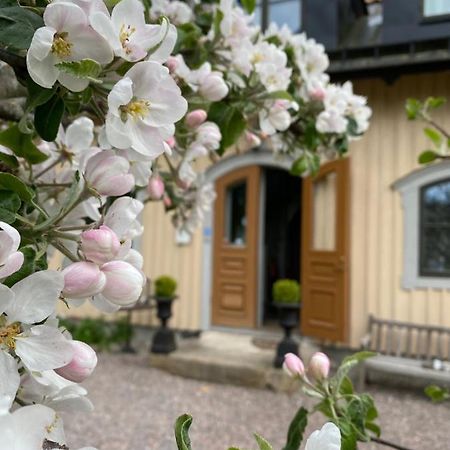Runnvikens Pensionat Tystberga Esterno foto